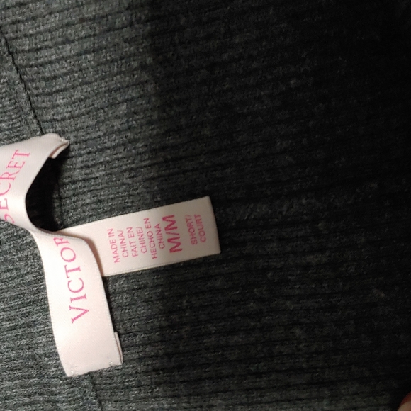 Victoria's secret sweater leggings - Picture 2 of 6